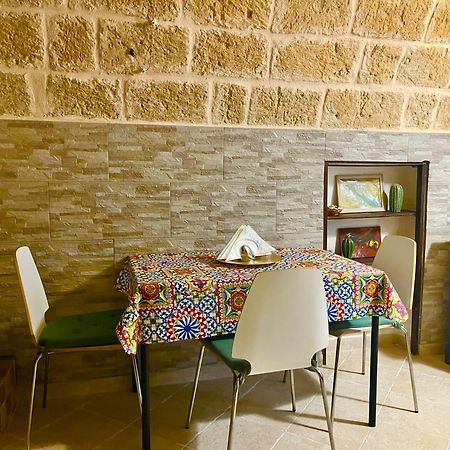 Cattleya Apartamento Mola di Bari Exterior foto
