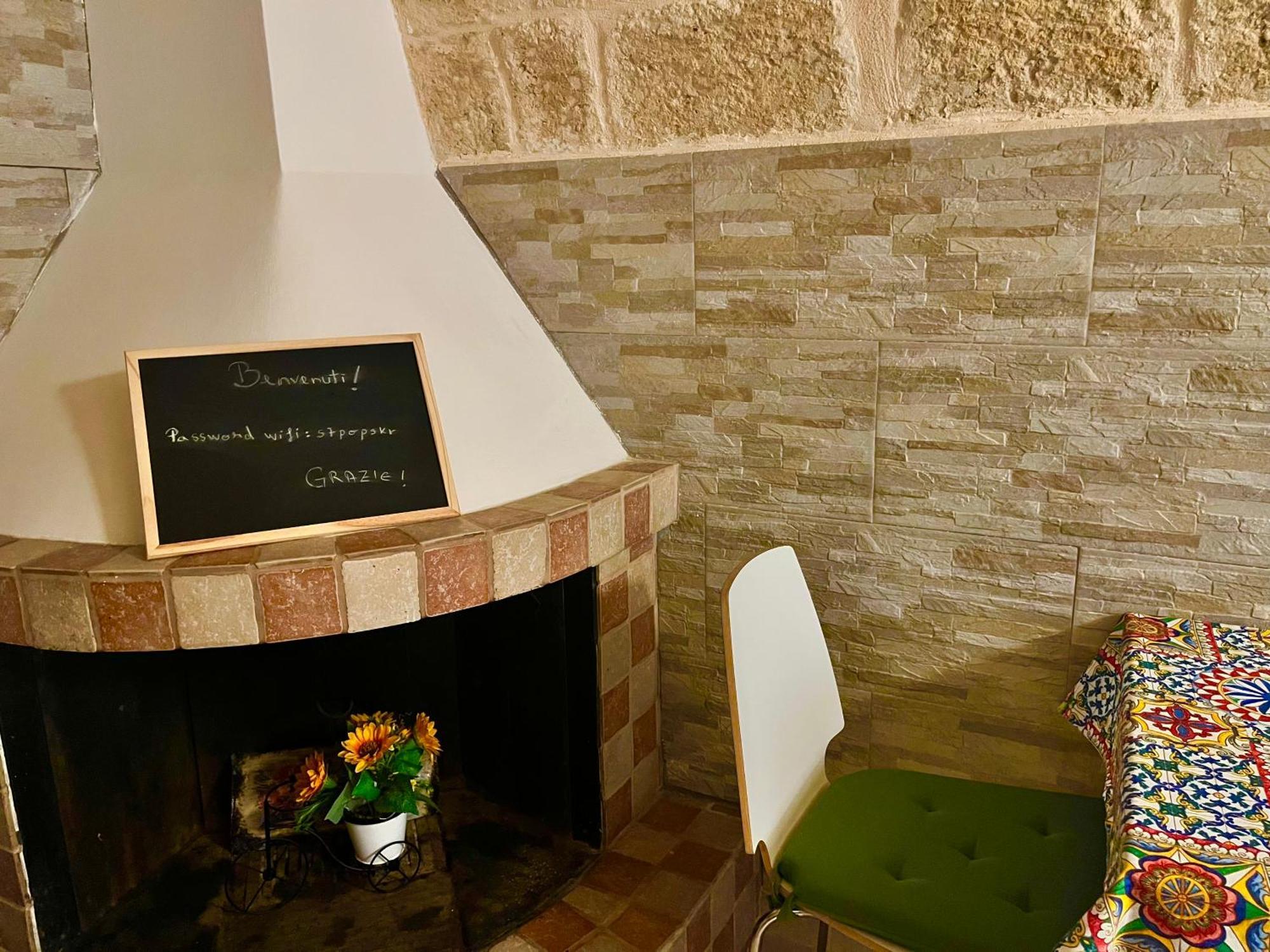 Cattleya Apartamento Mola di Bari Exterior foto